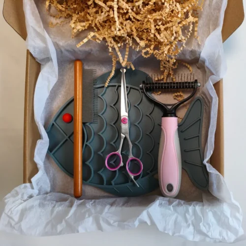 Pettival professional doodle master grooming collection with safety round-tip scissors and a premium standard wooden comb.